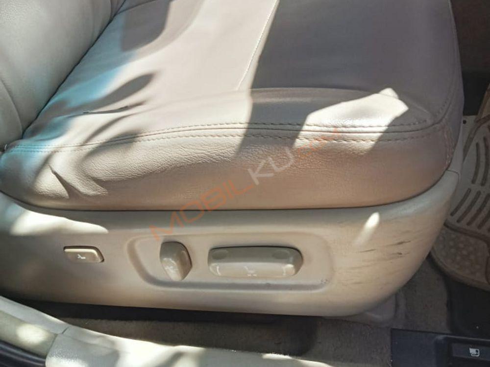 Mobil Toyota Camry 2007