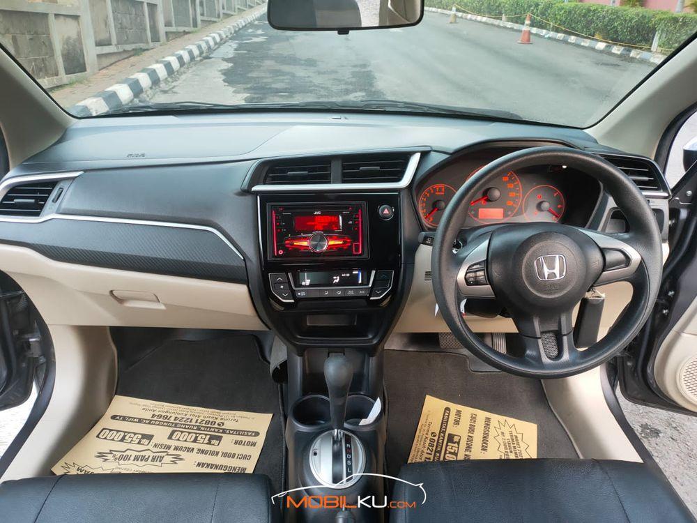 Mobil Honda Brio 2017