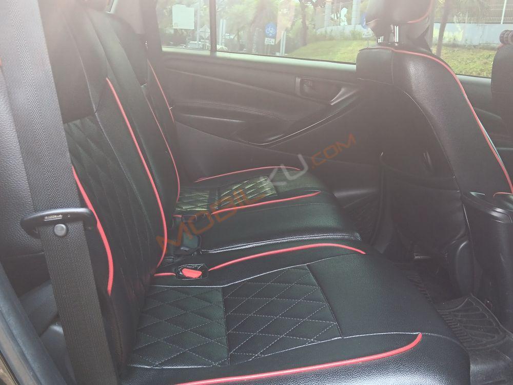 Mobil Toyota Kijang Innova 2017