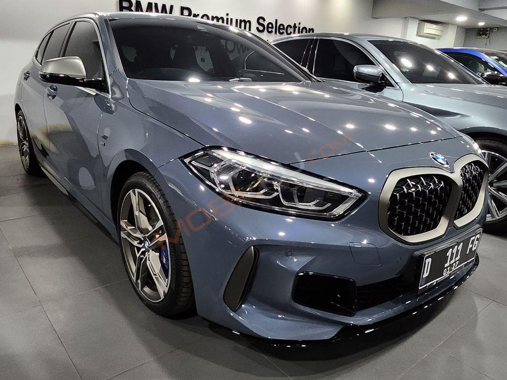 Mobil BMW 1 Series 2021