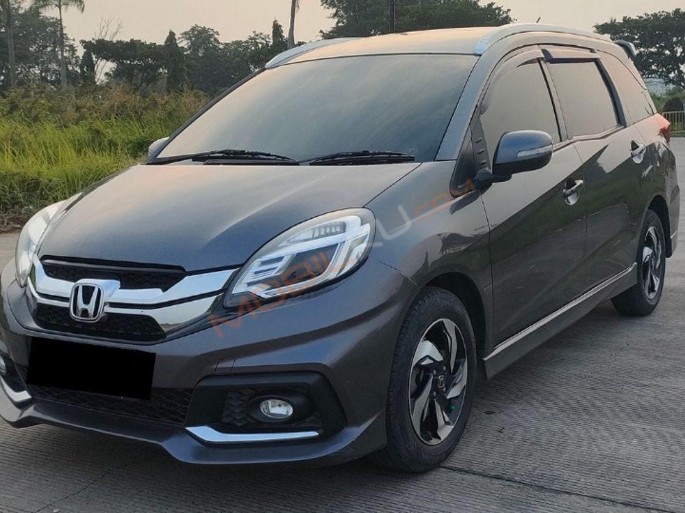 Mobil Honda Mobilio 2015