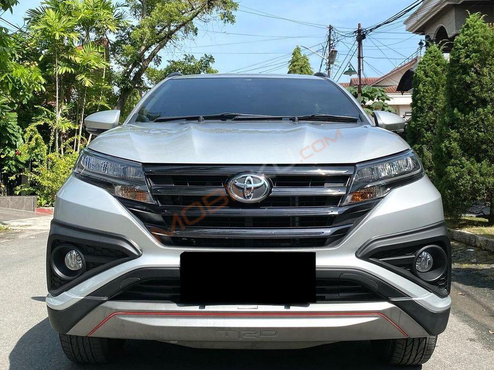 Mobil Toyota Rush 2018