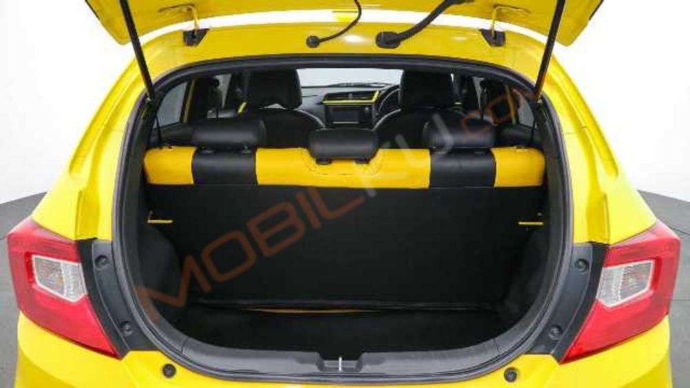 Mobil Honda Brio 2019
