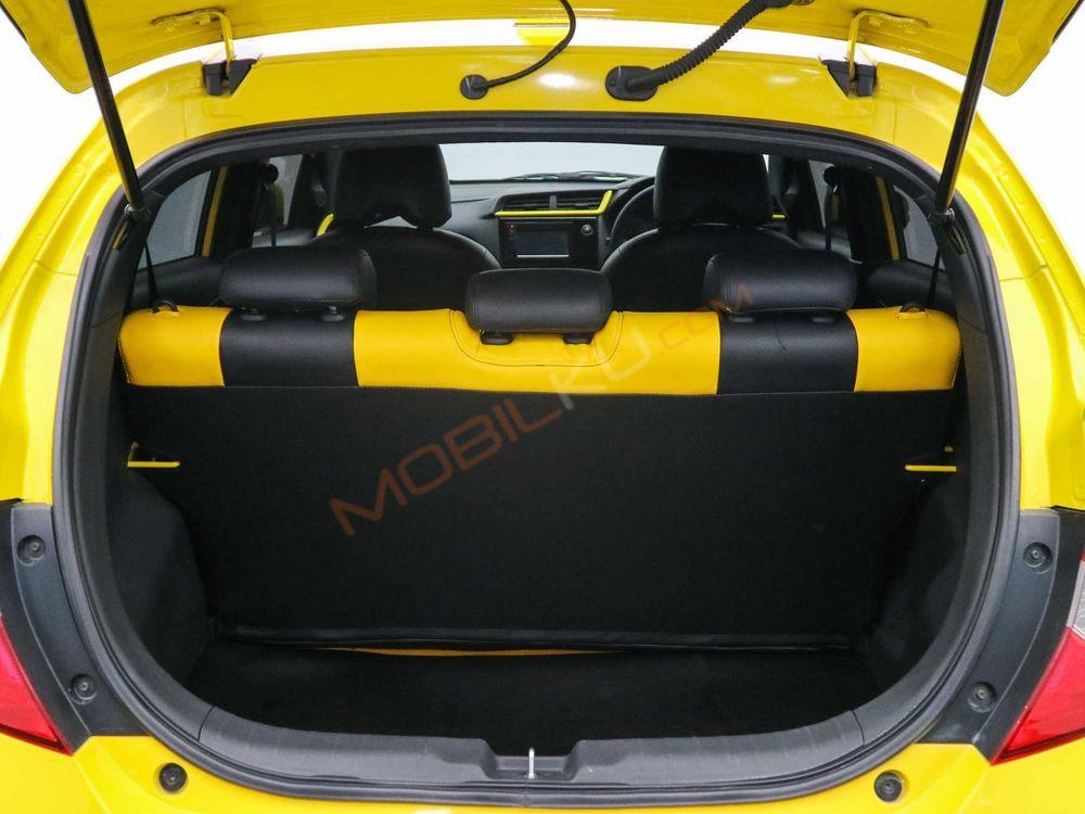Mobil Honda Brio 2019