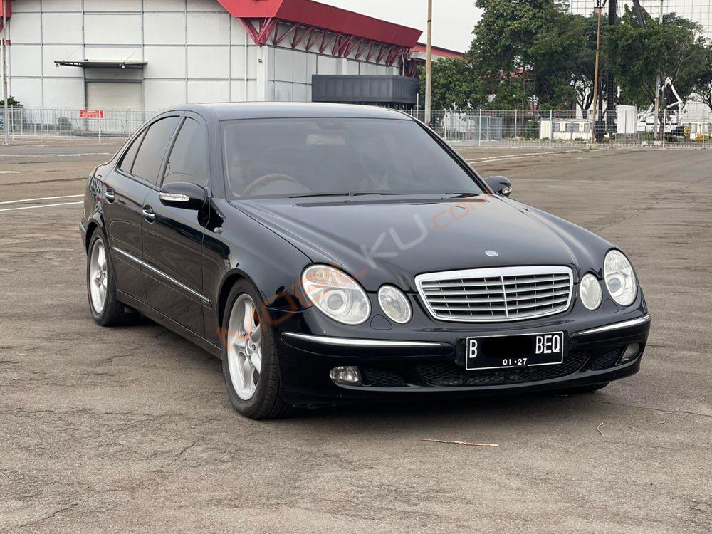 Mobil Mercedes-Benz E-Class 2006