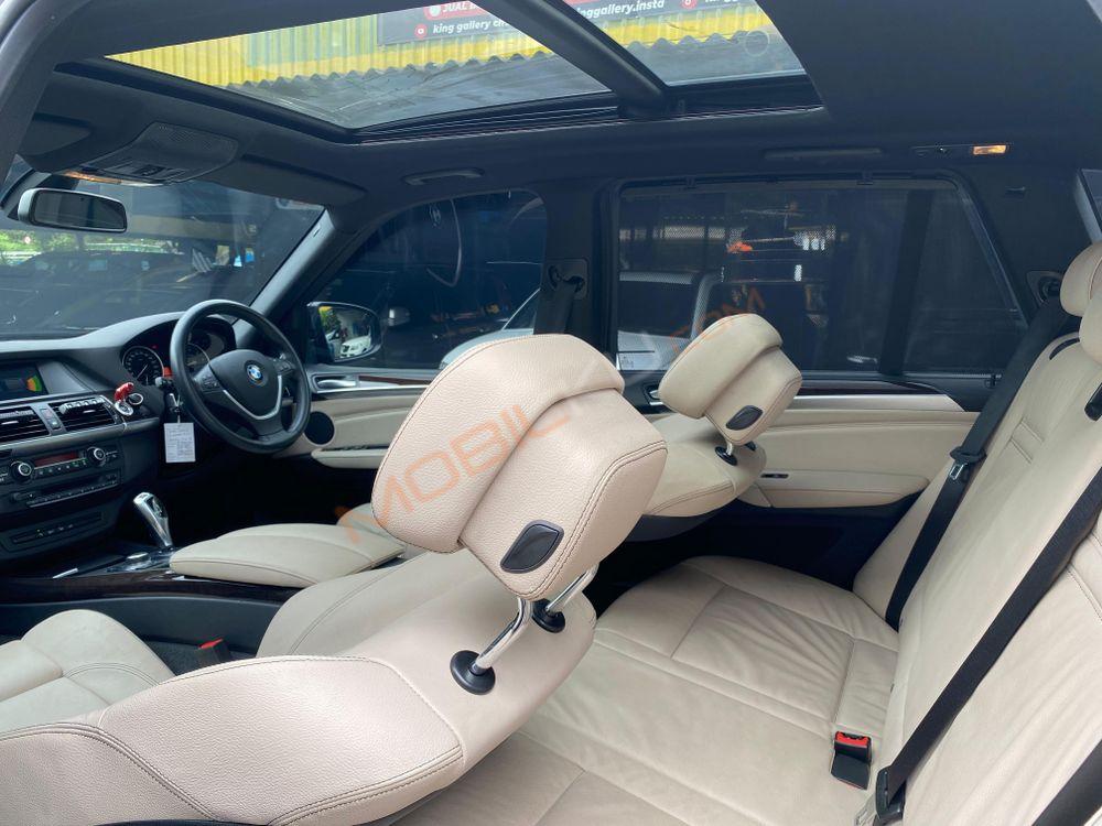 Mobil BMW X5 2015