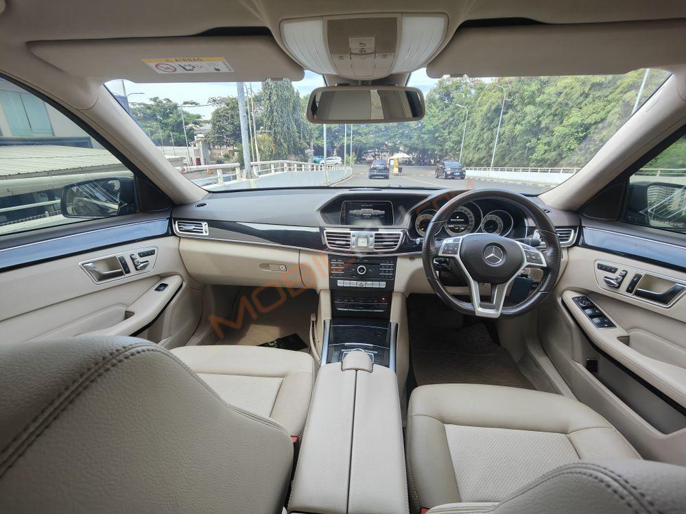 Mobil Mercedes-Benz E-Class 2016
