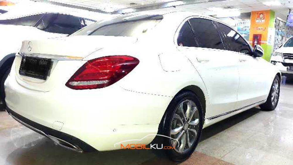 Mobil Mercedes-Benz C-Class 2016