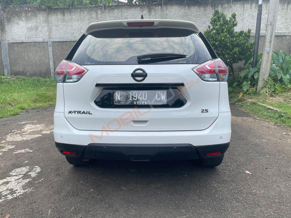 Mobil Nissan X-Trail 2016