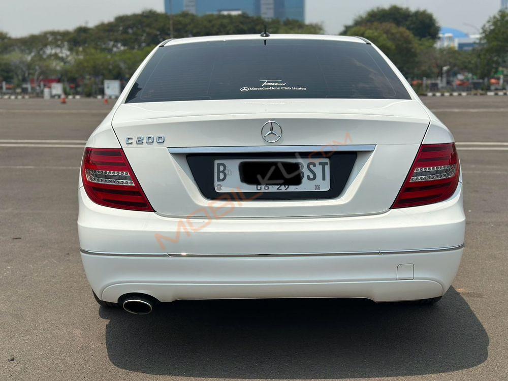Mobil Mercedes-Benz C-Class 2014