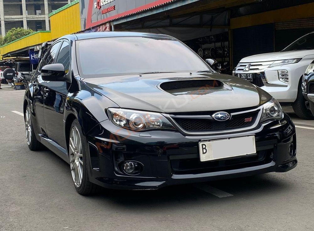 Mobil Subaru Impreza 2013