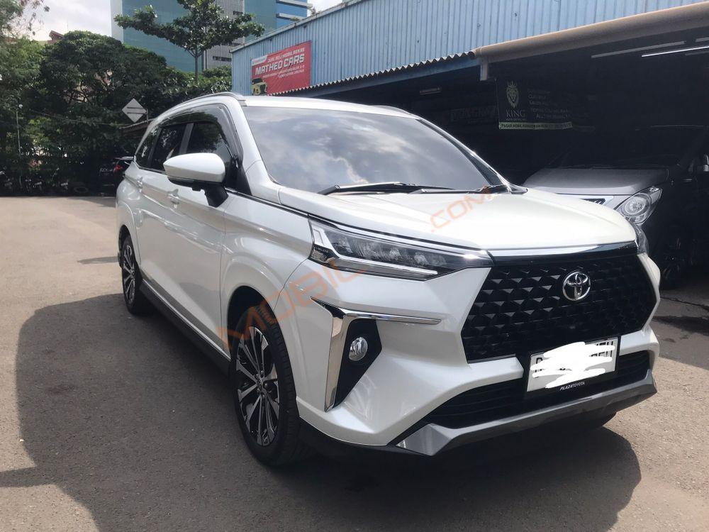 Mobil Toyota Veloz 2022