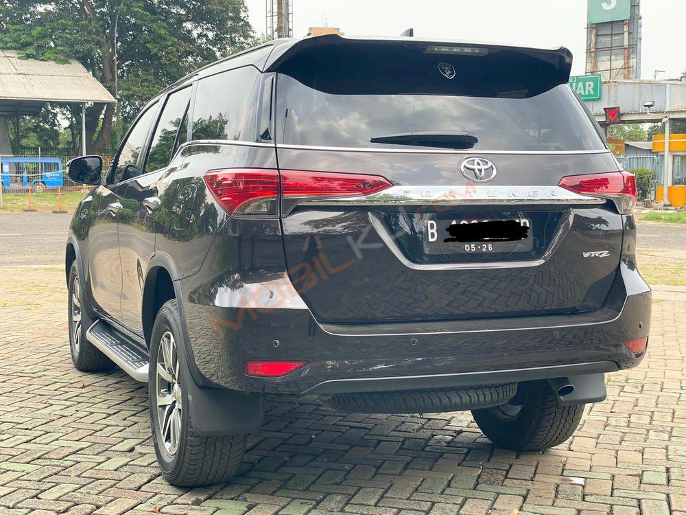 Mobil Toyota Fortuner 2016