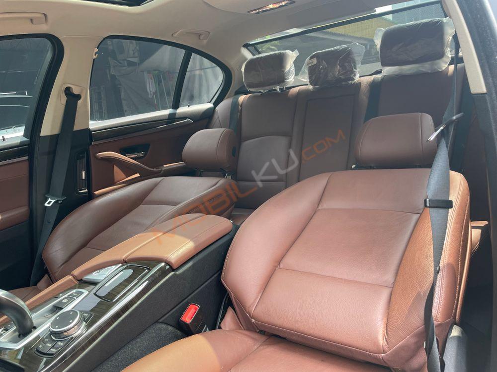 Mobil BMW 5 Series 2016
