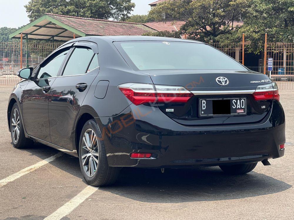 Mobil Toyota Corolla 2018