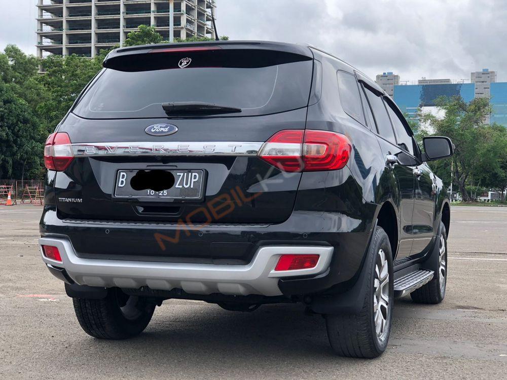 Mobil Ford Everest 2015