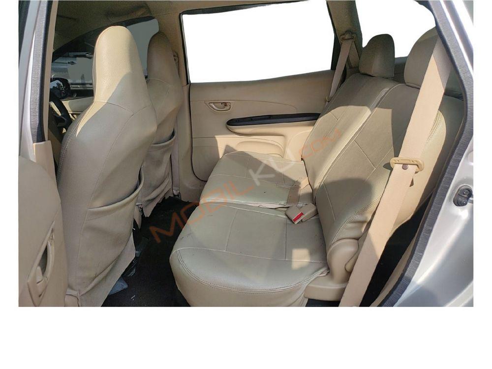 Mobil Honda Mobilio 2015