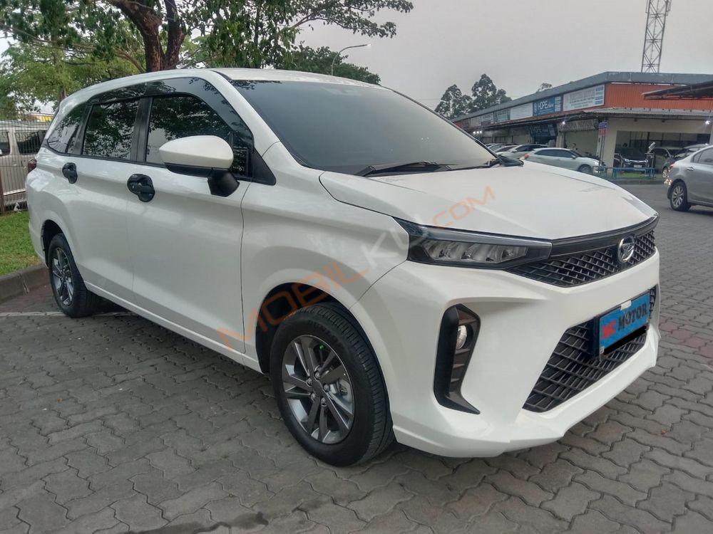 Mobil Daihatsu Xenia 2021