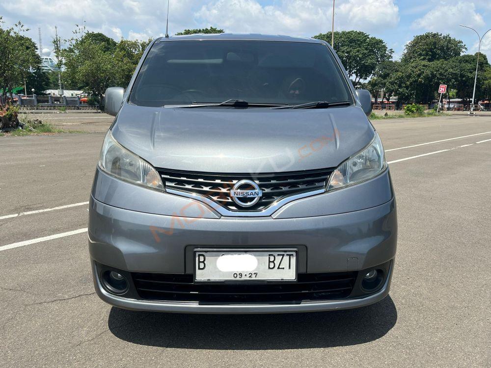 Mobil Nissan Evalia 2012