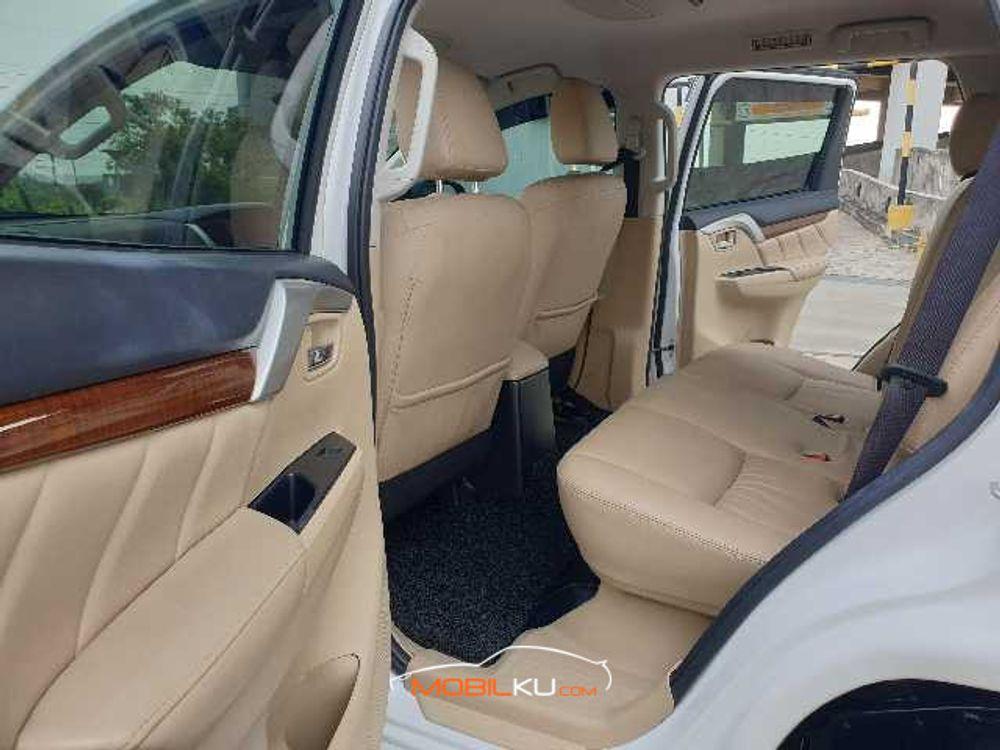Mobil Mitsubishi Pajero Sport 2019