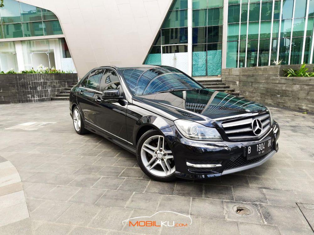 Mobil Mercedes-Benz C-Class 2013