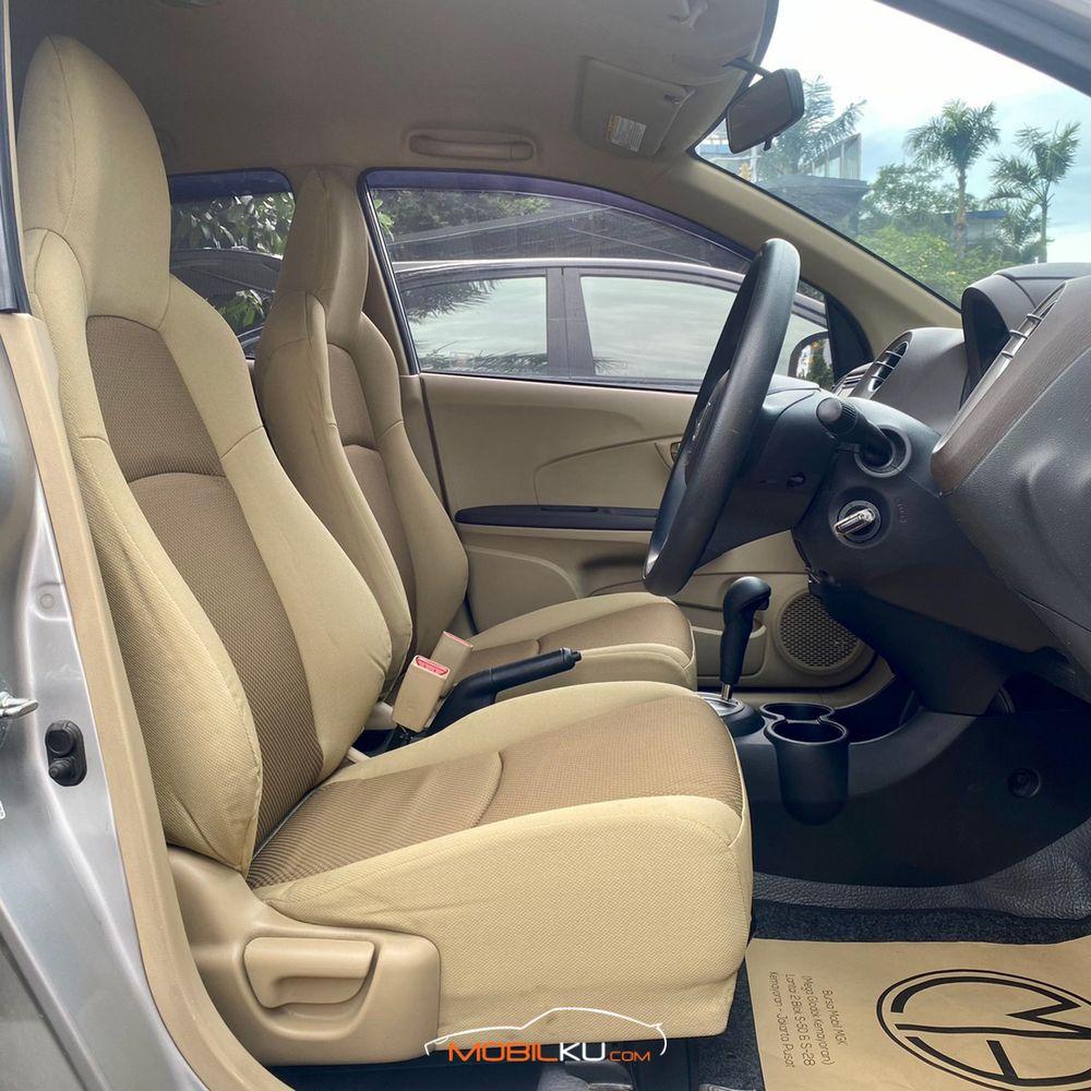 Mobil Honda Brio 2013