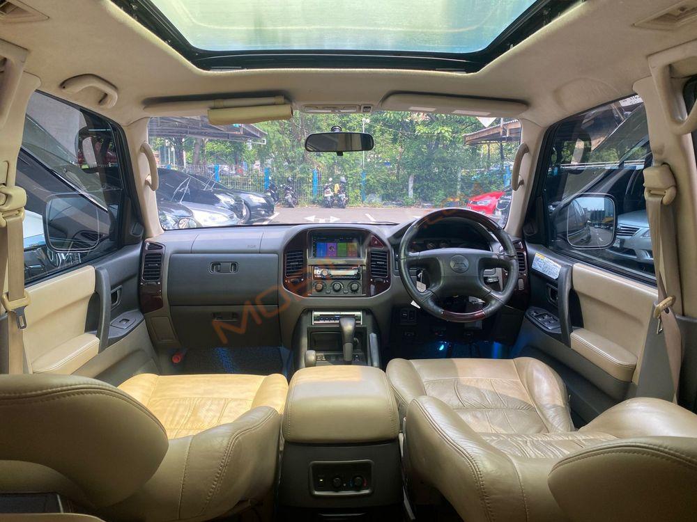 Mobil Mitsubishi Pajero Sport 2001