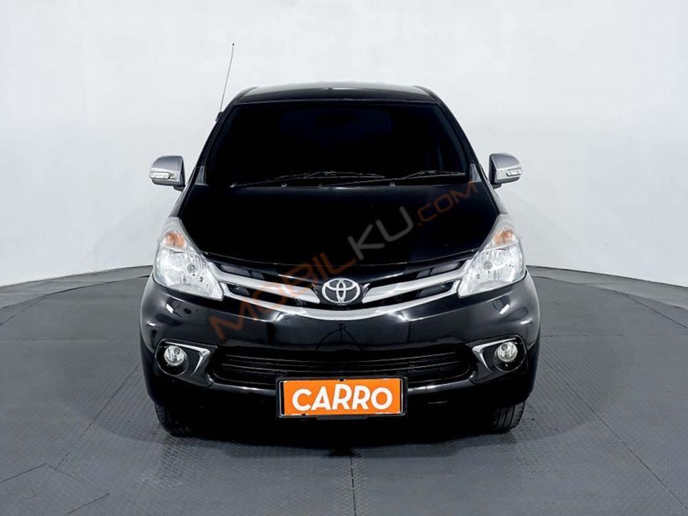 Mobil Toyota Avanza 2012