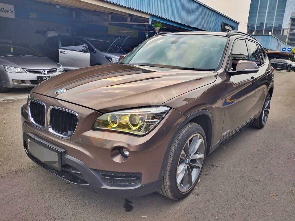 Mobil BMW X1 2013