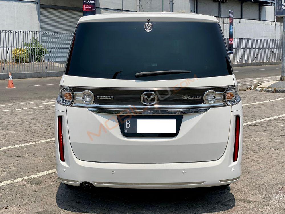 Mobil Mazda Biante 2014