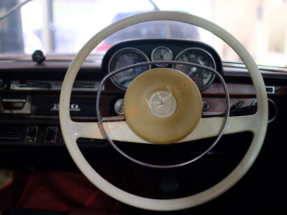 Mobil Mercedes-Benz S-Class 1995