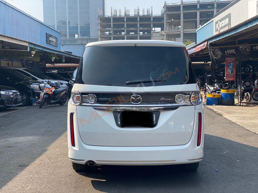 Mobil Mazda Biante 2014