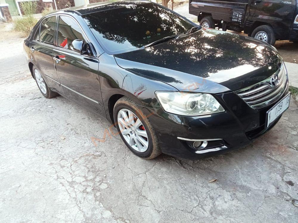 Mobil Toyota Camry 2007