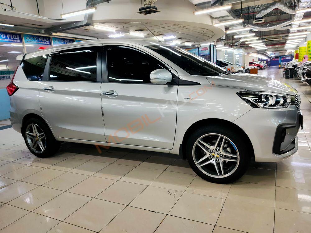 Mobil Suzuki Ertiga 2021