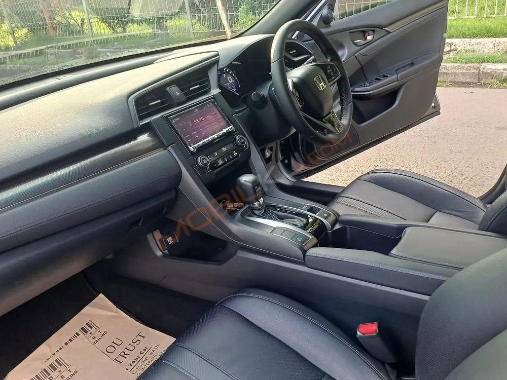 Mobil Honda Civic Hatchback 2019
