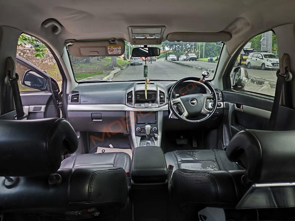 Mobil Chevrolet Captiva 2014