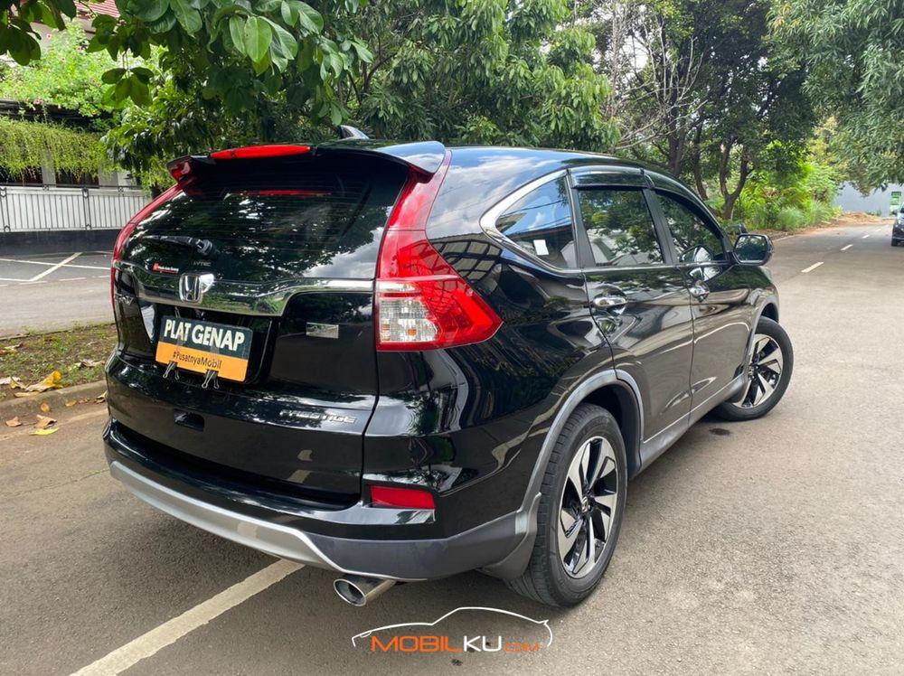 Mobil Honda CR-V 2016
