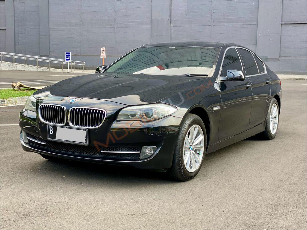 Mobil BMW 5 Series 2013