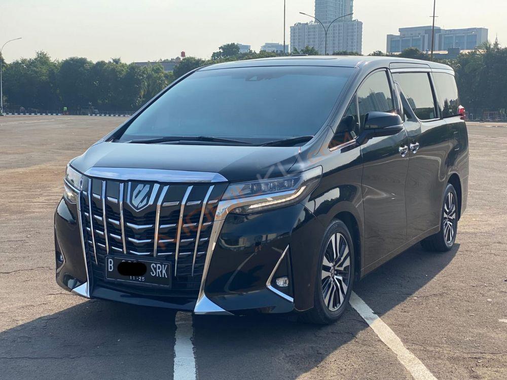 Mobil Toyota Alphard 2020