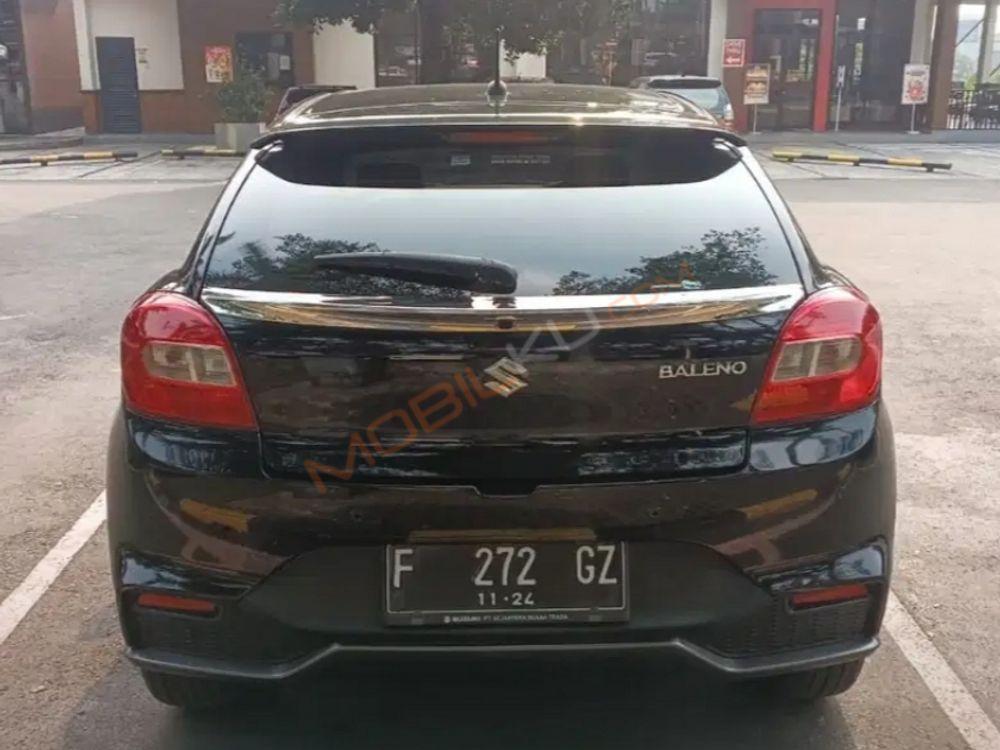 Mobil Suzuki Baleno 2019