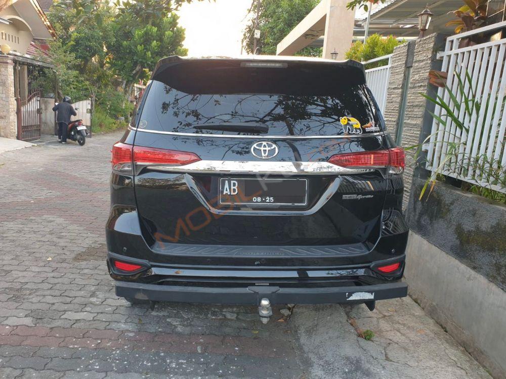 Mobil Toyota Fortuner 2020
