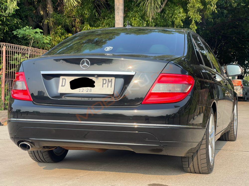Mobil Mercedes-Benz C-Class 2008