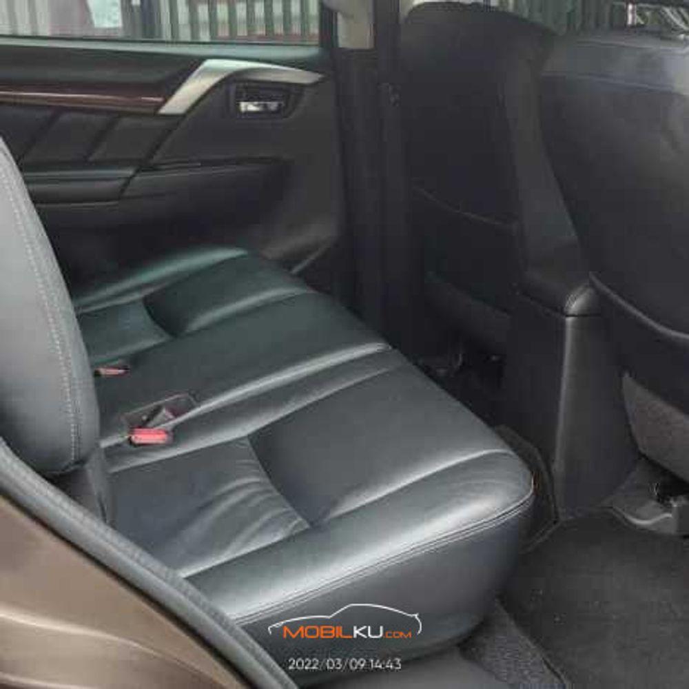 Mobil Mitsubishi Pajero Sport 2016