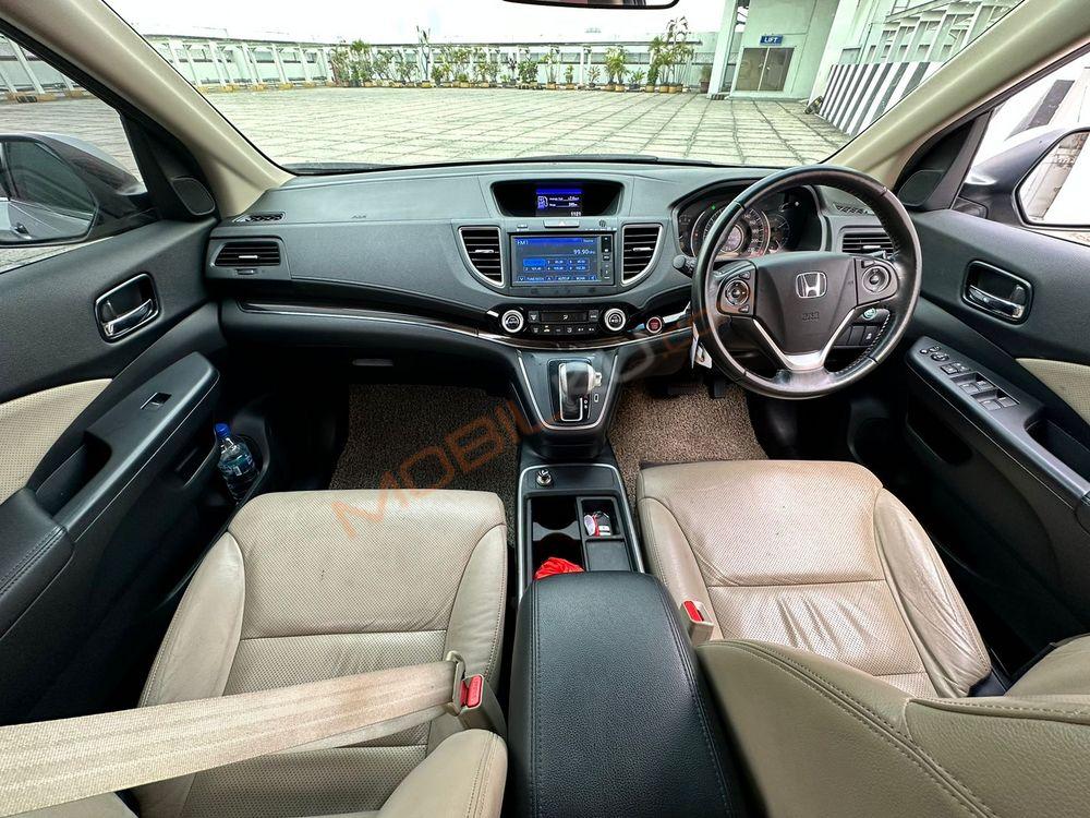 Mobil Honda CR-V 2016