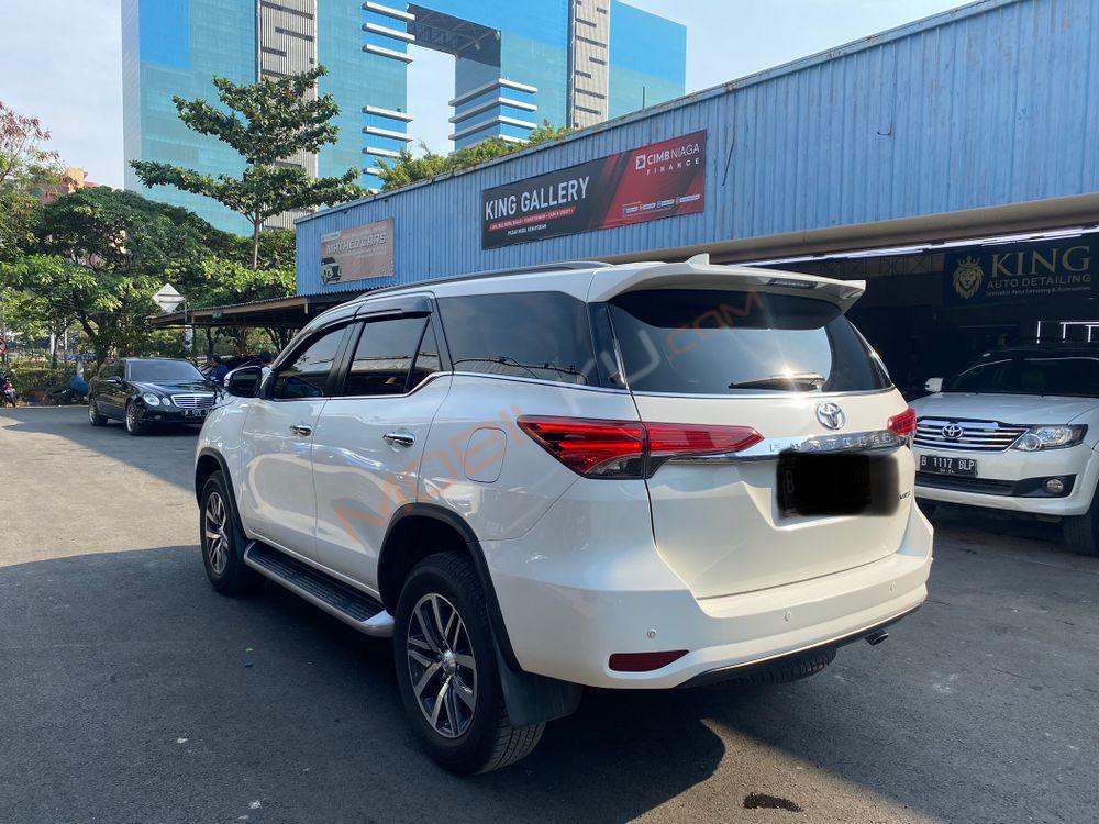 Mobil Toyota Fortuner 2016