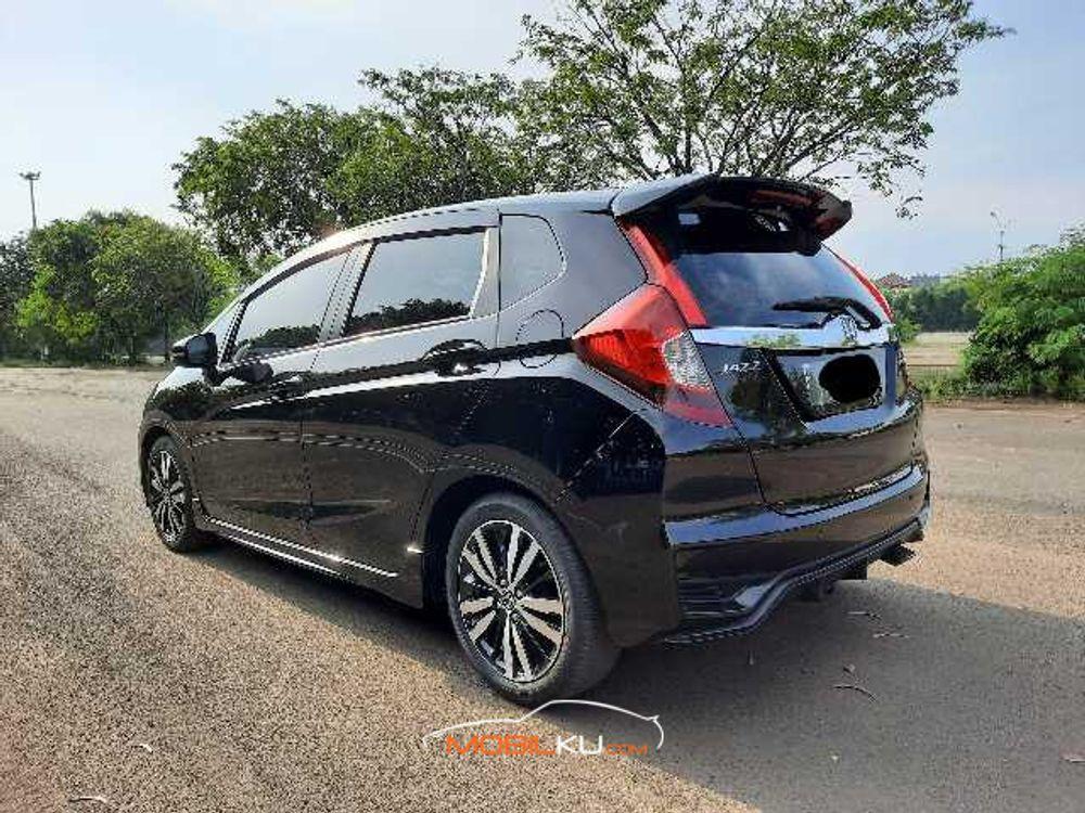 Mobil Honda Jazz 2018