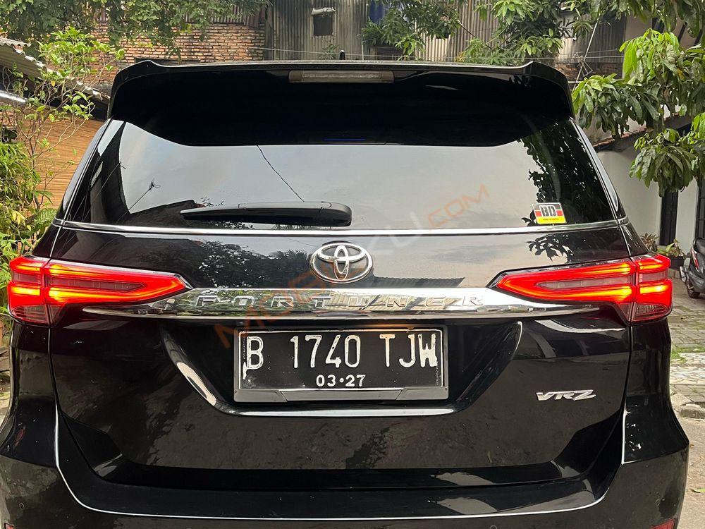 Mobil Toyota Fortuner 2022
