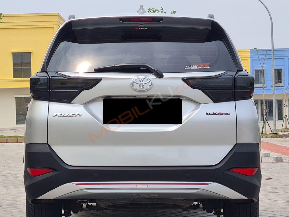 Mobil Toyota Rush 2019