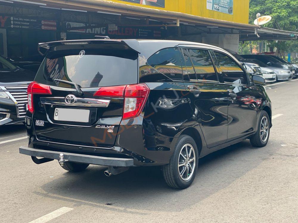 Mobil Toyota Calya 2018