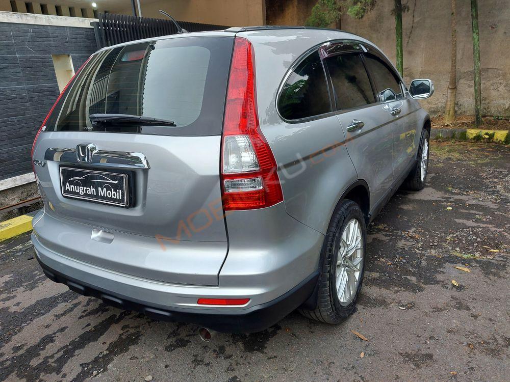 Mobil Honda CR-V 2010